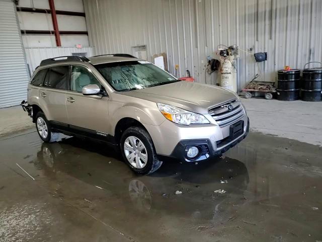 2014 Subaru Outback - Image 14