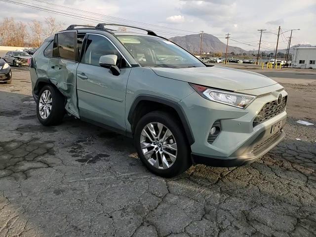 2020 Toyota RAV 4 - Image 12