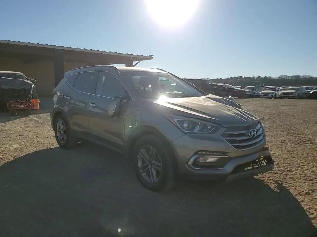 2018 Hyundai Santa Fe - Image 11