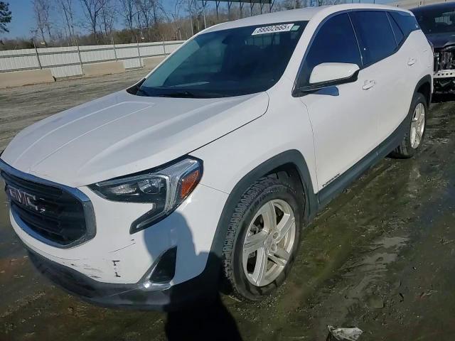 2018 GMC Terrain - Image 13