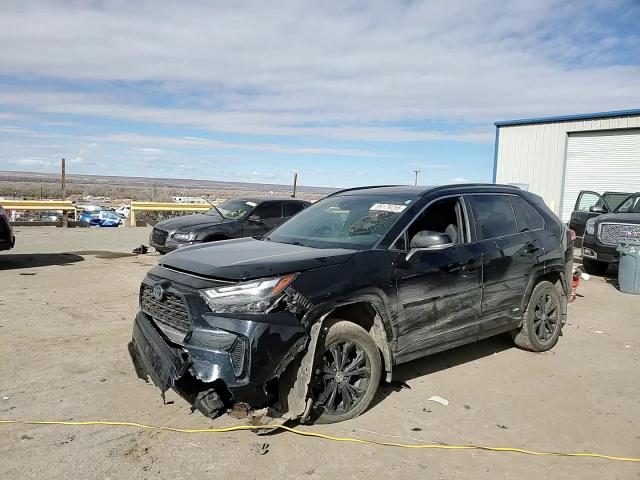 2022 Toyota RAV 4 - Image 12