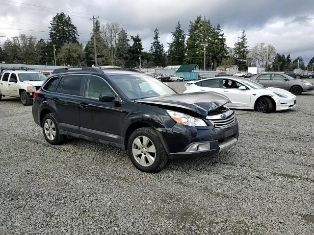 2010 Subaru Outback - Image 12