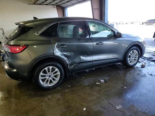 2020 Ford Escape - Image 14