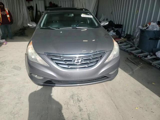 2013 Hyundai Sonata - Image 11