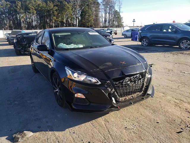 2019 Nissan Altima - Image 10