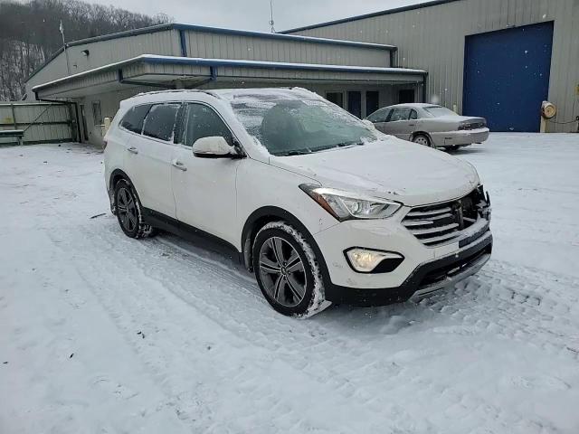 2014 Hyundai Santa Fe - Image 14