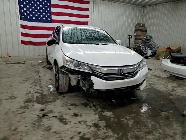 2017 Honda Accord - Image 11
