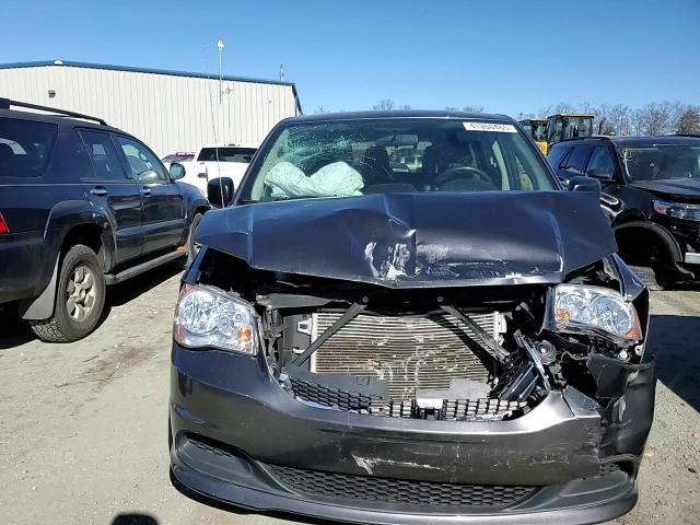 2018 Dodge Caravan - Image 11