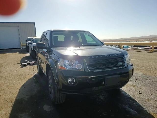 2014 Land Rover LR2 - Image 15