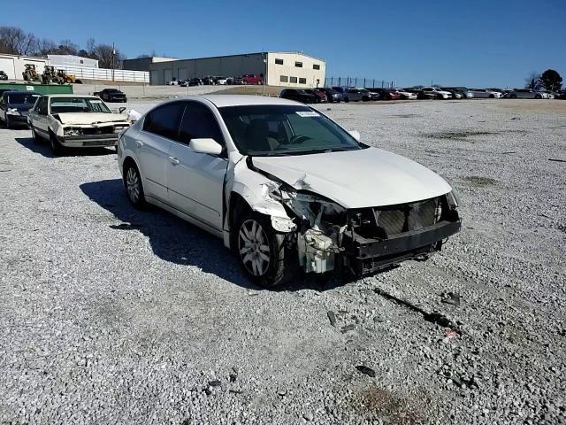 2010 Nissan Altima - Image 11