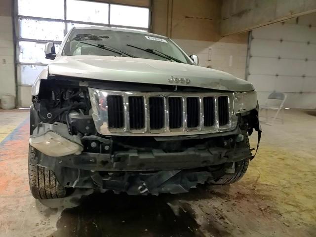 2011 Jeep Grand Cherokee - Image 11
