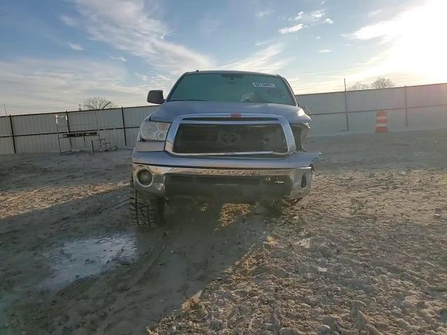 2012 Toyota Tundra - Image 10