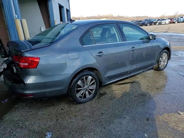 2015 Volkswagen Jetta - Image 13