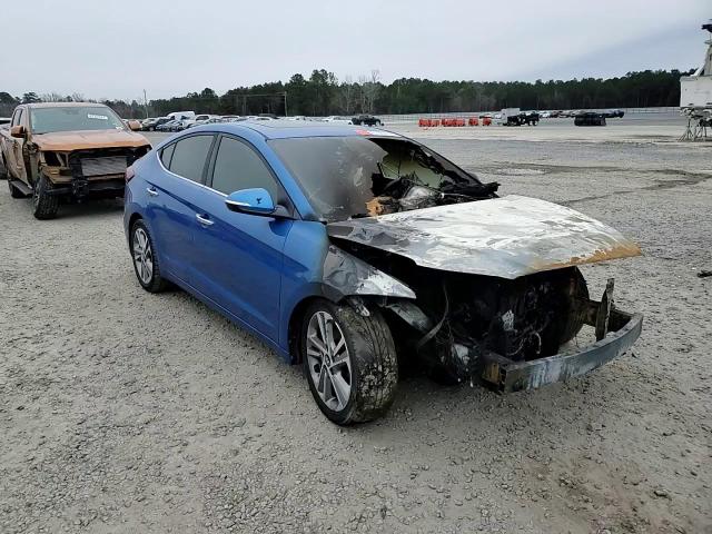 2017 Hyundai Elantra - Image 11