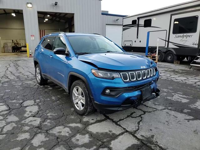 2022 Jeep Compass - Image 12