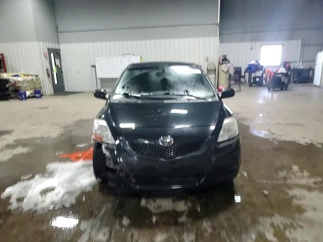 2012 Toyota Yaris - Image 11