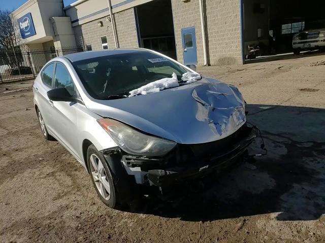2013 Hyundai Elantra Gls VIN: 5NPDH4AE4DH267145 Lot: 88254785