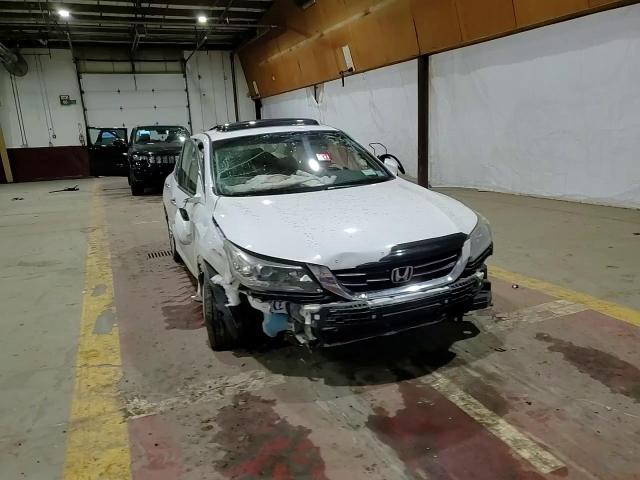 2014 Honda Accord - Image 13