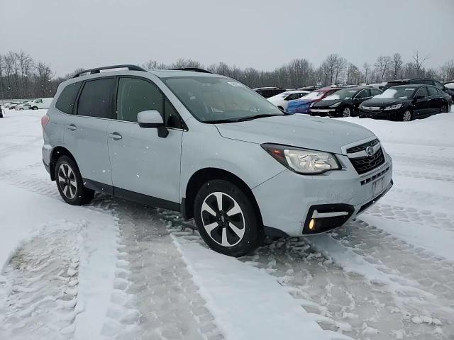 2017 Subaru Forester - Image 12