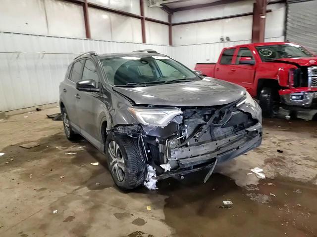2017 Toyota RAV 4 - Image 12