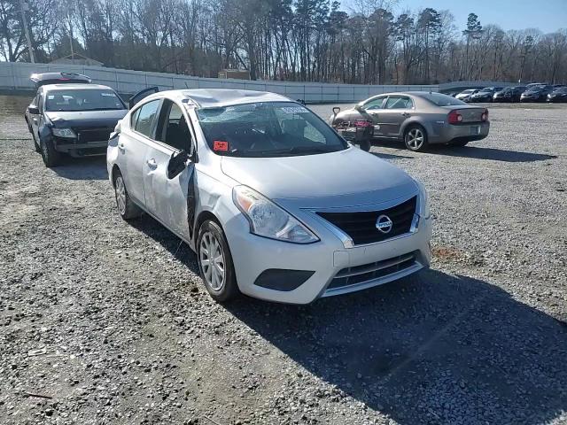 2016 Nissan Versa - Image 11