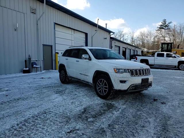 2020 Jeep Grand Cherokee - Image 11