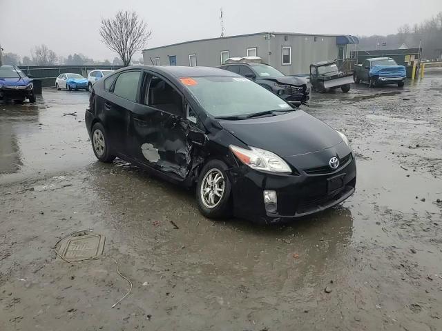 2011 Toyota Prius - Image 11
