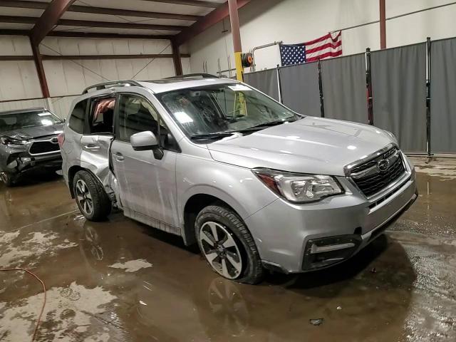 2017 Subaru Forester - Image 14