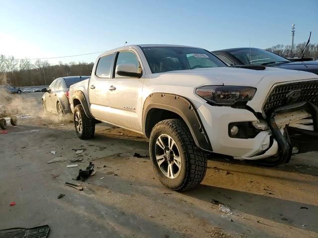 2019 Toyota Tacoma - Image 11