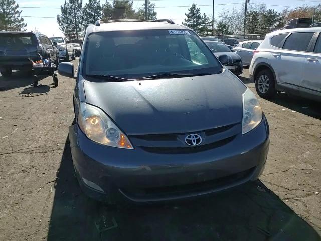 2006 Toyota Sienna - Image 11