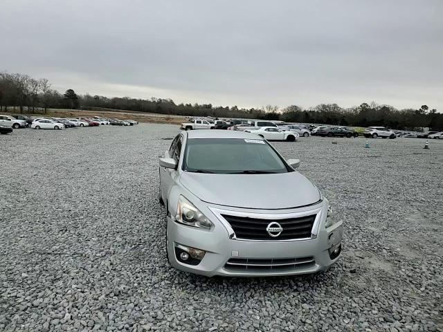 2015 Nissan Altima - Image 13