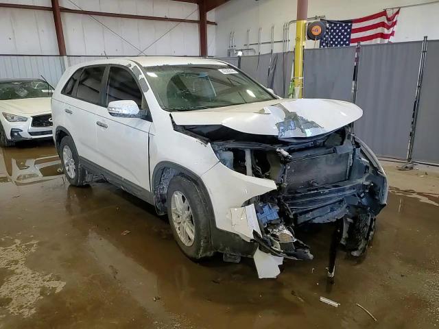 2014 Kia Sorento - Image 15