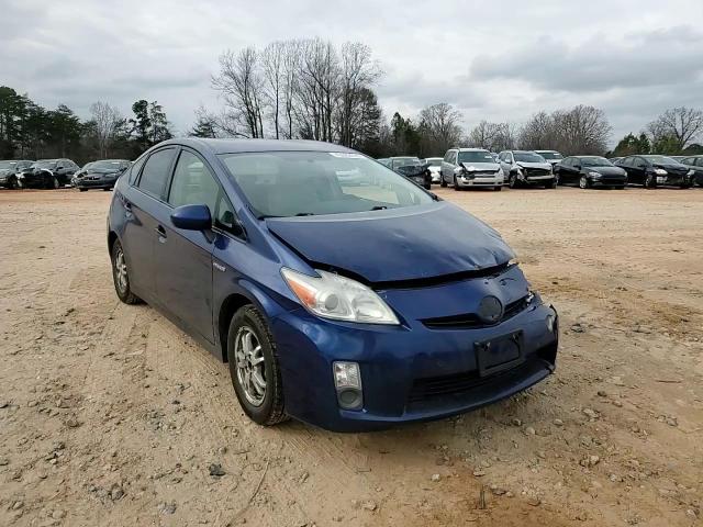 2010 Toyota Prius - Image 11