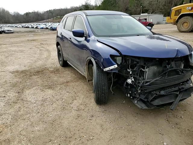 2017 Nissan Rogue - Image 12