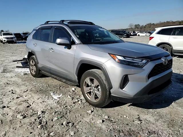 2022 Toyota RAV 4 - Image 11