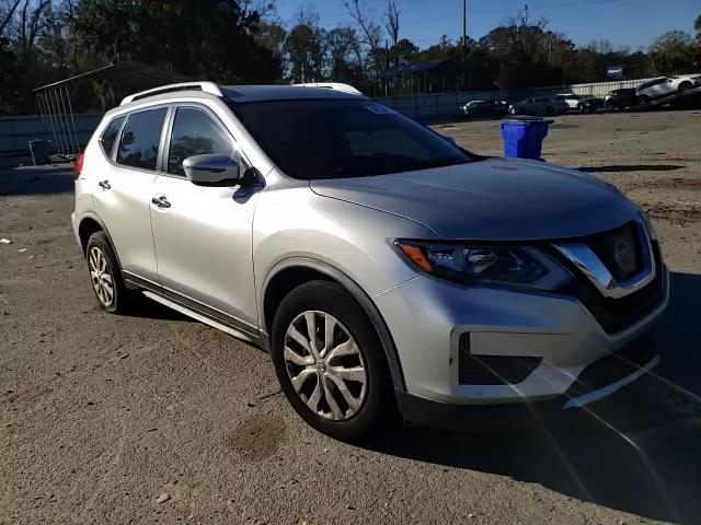 2017 Nissan Rogue - Image 12