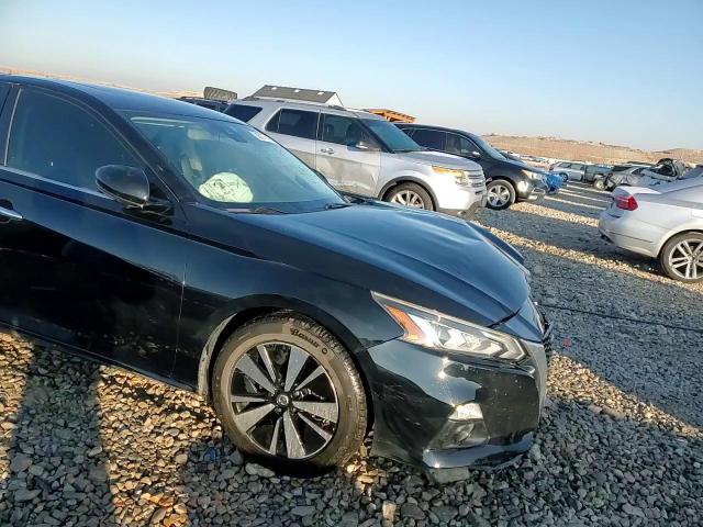 2019 Nissan Altima - Image 13