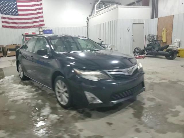 2014 Toyota Camry - Image 10