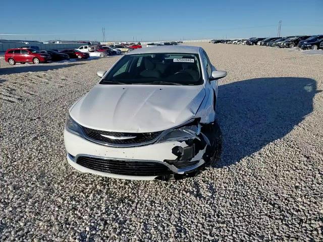 2015 Chrysler 200 - Image 13