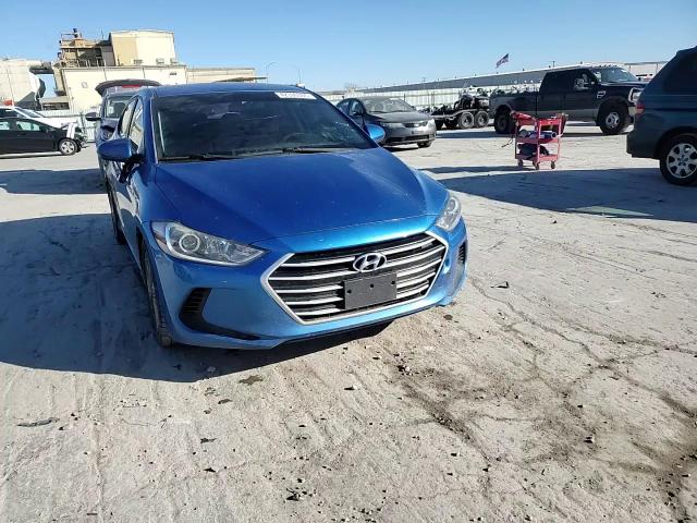 2017 Hyundai Elantra - Image 11