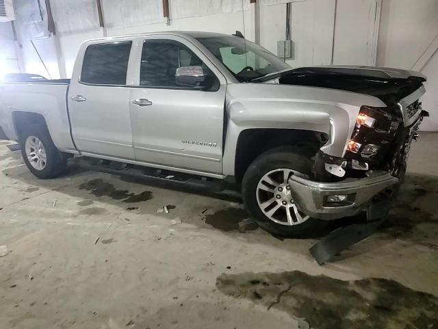 2015 Chevrolet Silverado - Image 11