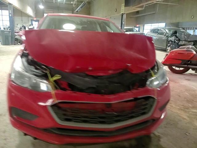 2017 Chevrolet Cruze - Image 10