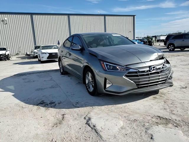 2019 Hyundai Elantra - Image 11