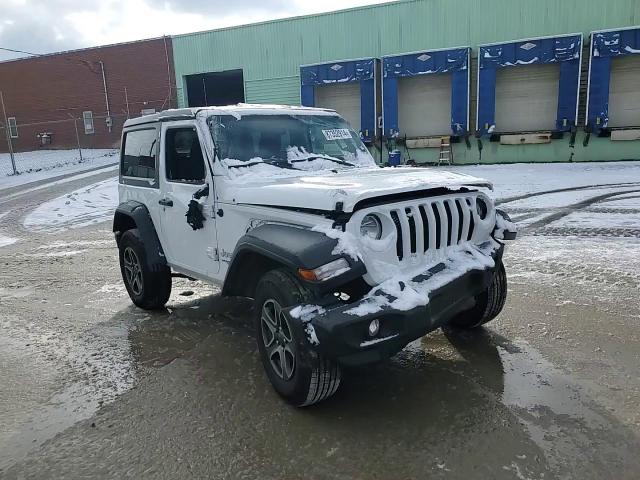2018 Jeep Wrangler - Image 12