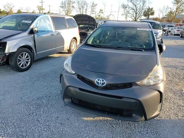 2015 Toyota Prius - Image 11