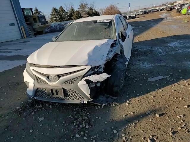 2020 Toyota Camry - Image 11