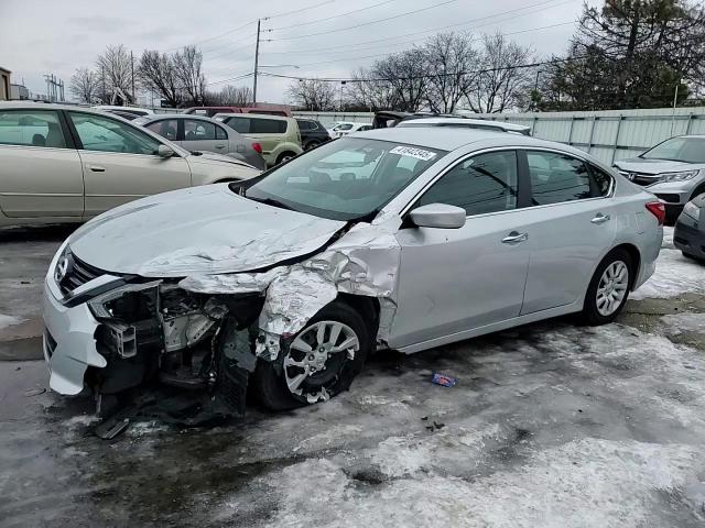 2017 Nissan Altima - Image 10