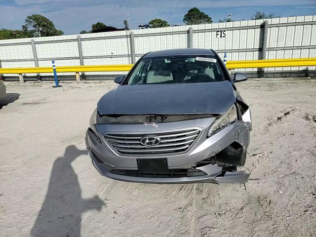 2016 Hyundai Sonata - Image 10