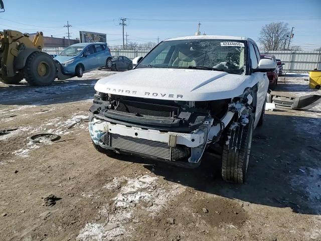 2015 Land Rover Range Rover - Image 11