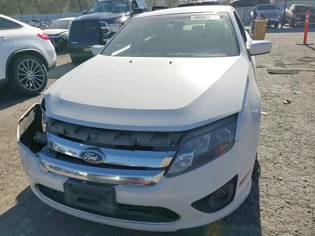 2010 Ford Fusion - Image 11